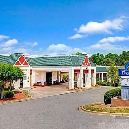 Days Inn Lake Norman Cornelius Exterior photo